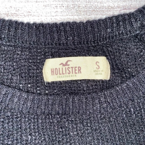 Hollister. Crop Knit Sweater w/ Lace Shoulders. Black. Small - Picture 7 of 10